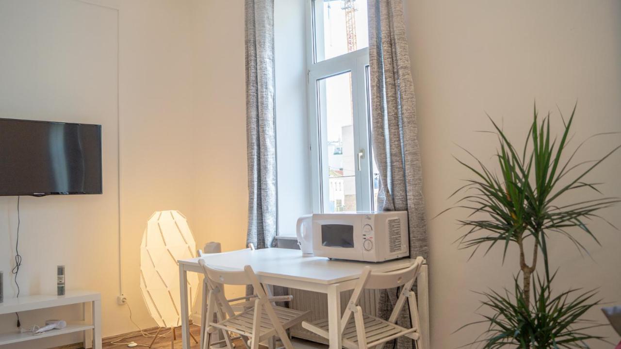 Spacious Shared Apartment Schoenbrunn Vienna Esterno foto